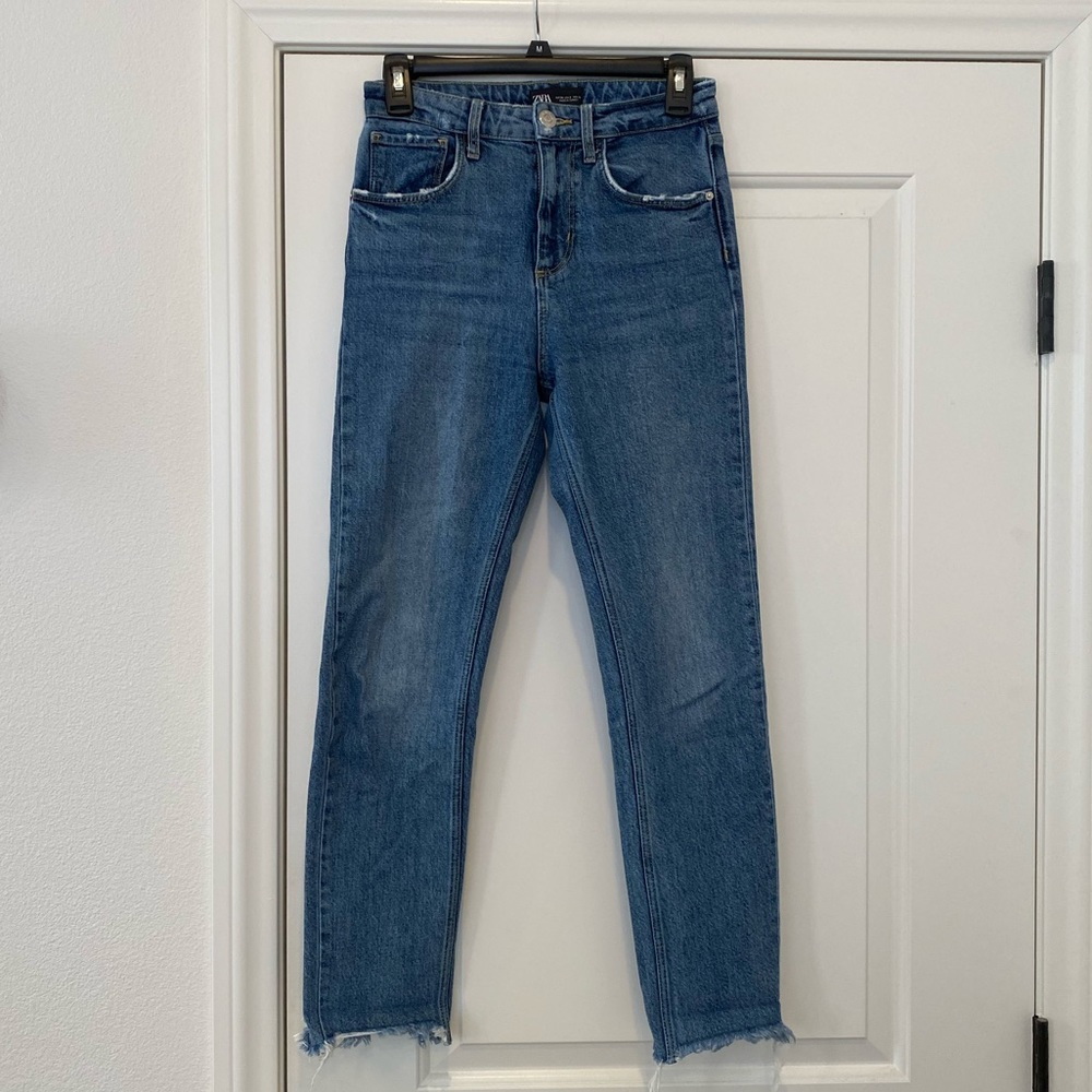 Zara Straight Leg Blue Jeans